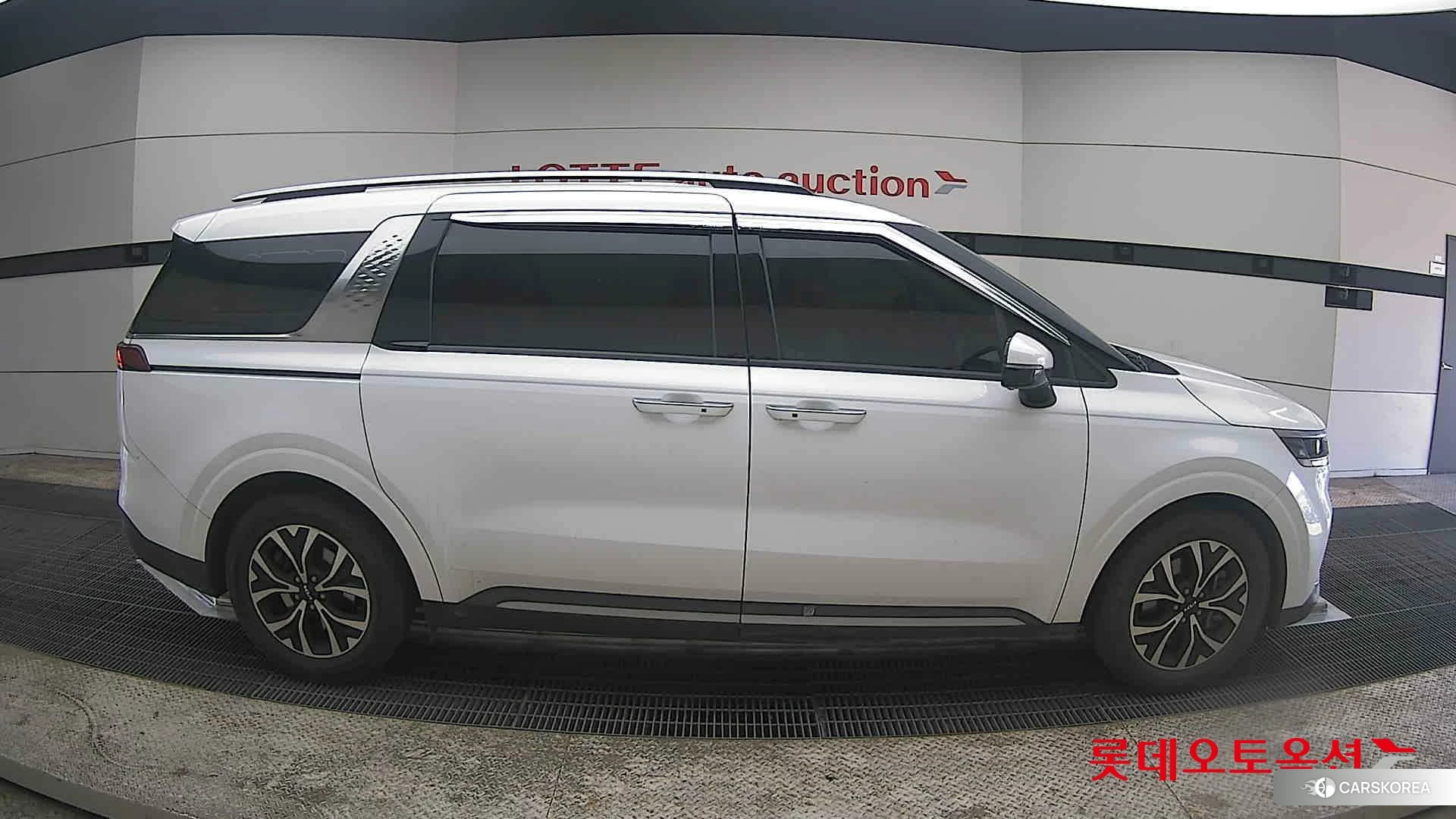 Kia Carnival id 3882082 из Кореи 23