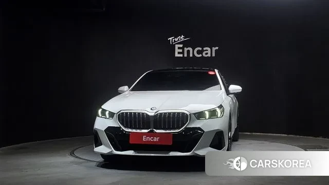 BMW 5 Series (G60) id 3614563 из Кореи 13