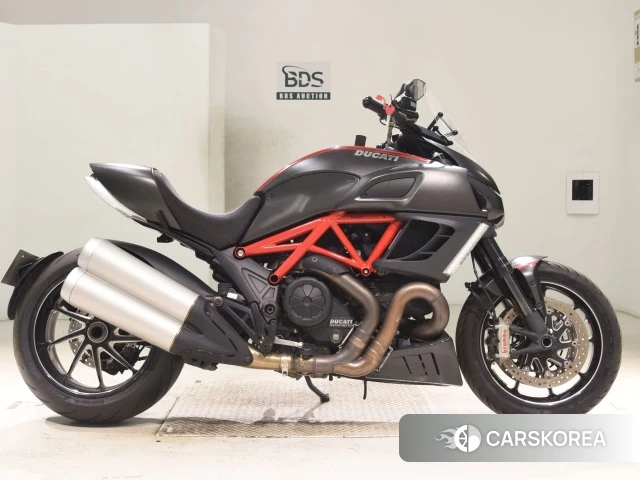 Проданный Ducati DIAVEL 2011 из Японии, фото 3
