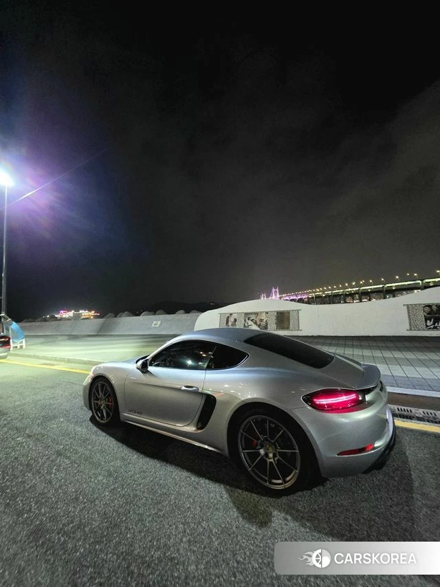 Porsche 718 Cayman 2021 Серебряный из Кореи, фото 4