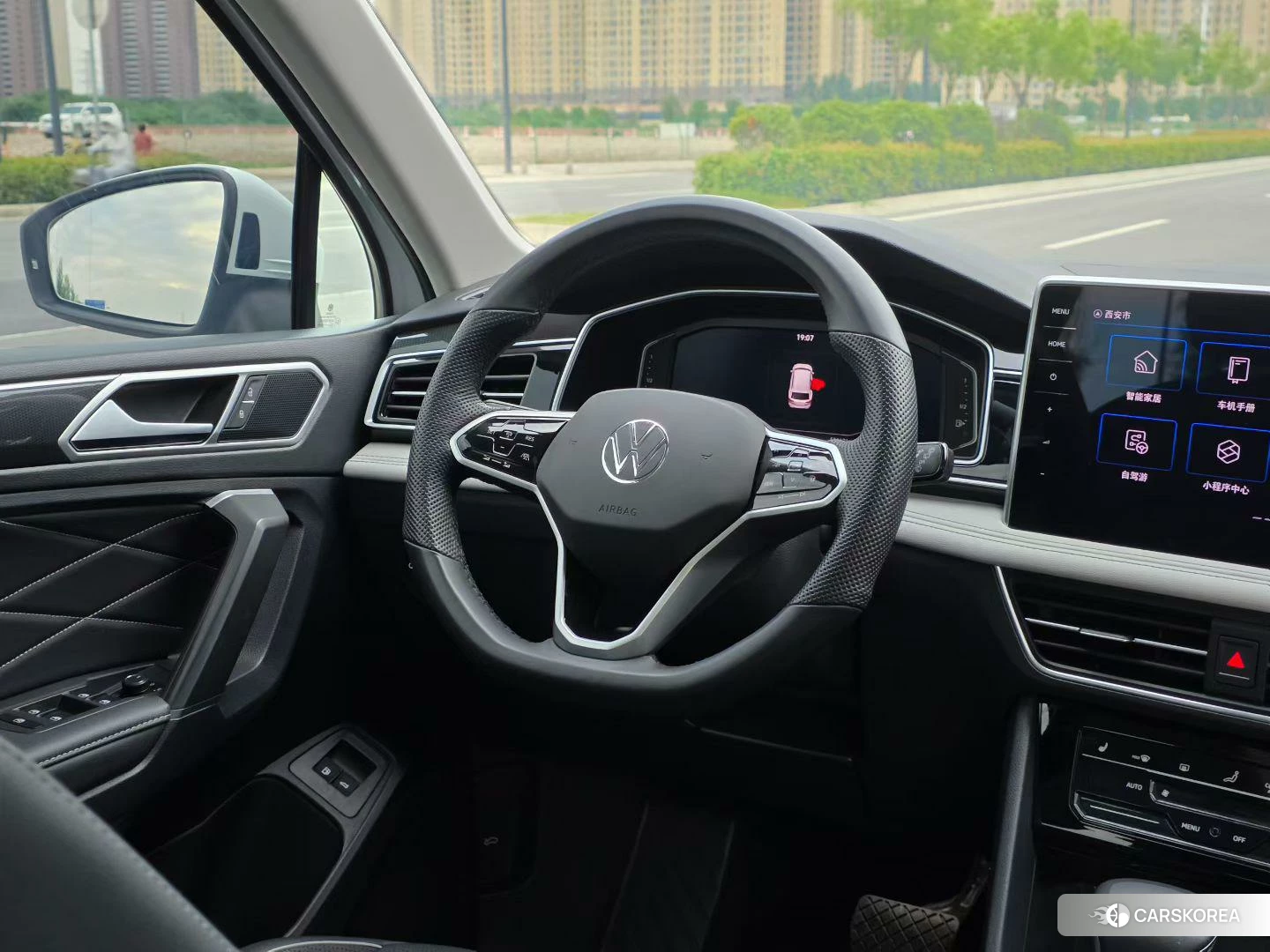 Volkswagen Tiguan L PHEV 2022 Белый из Китая, фото 3