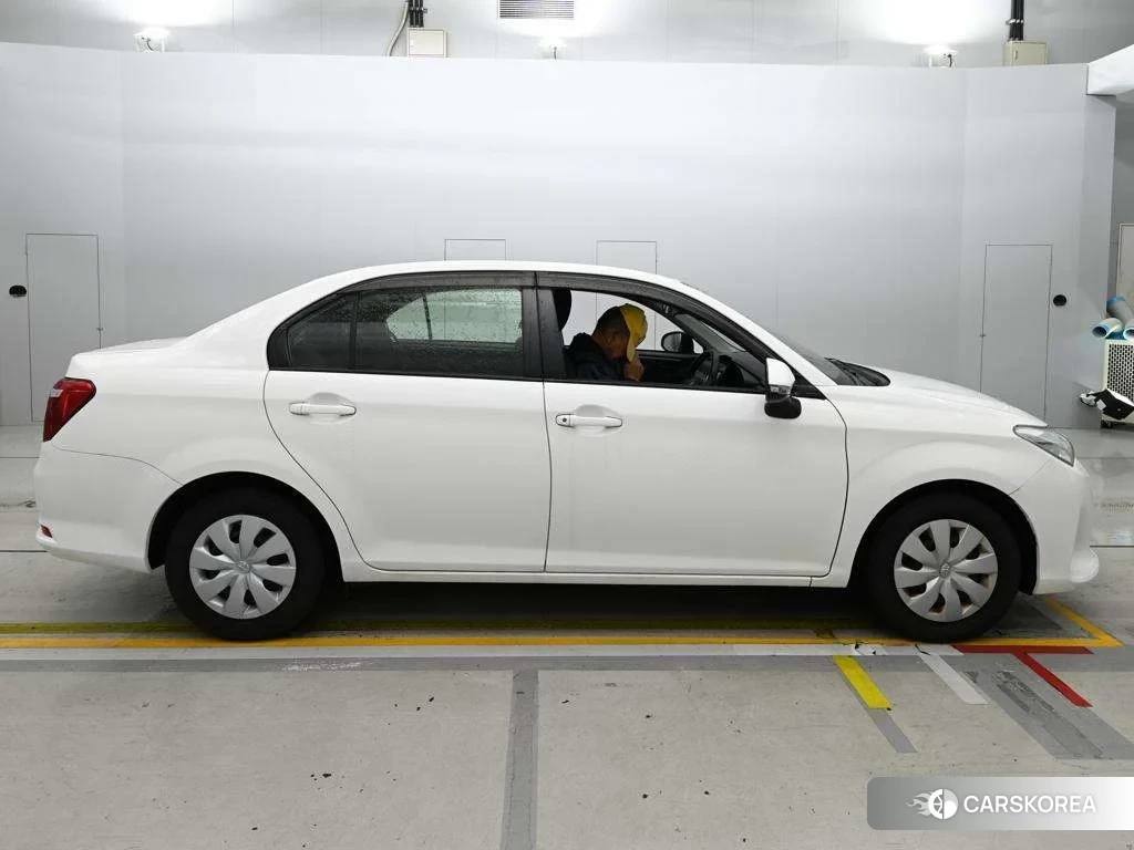 Toyota Corolla Axio 2019 из Японии, фото 3