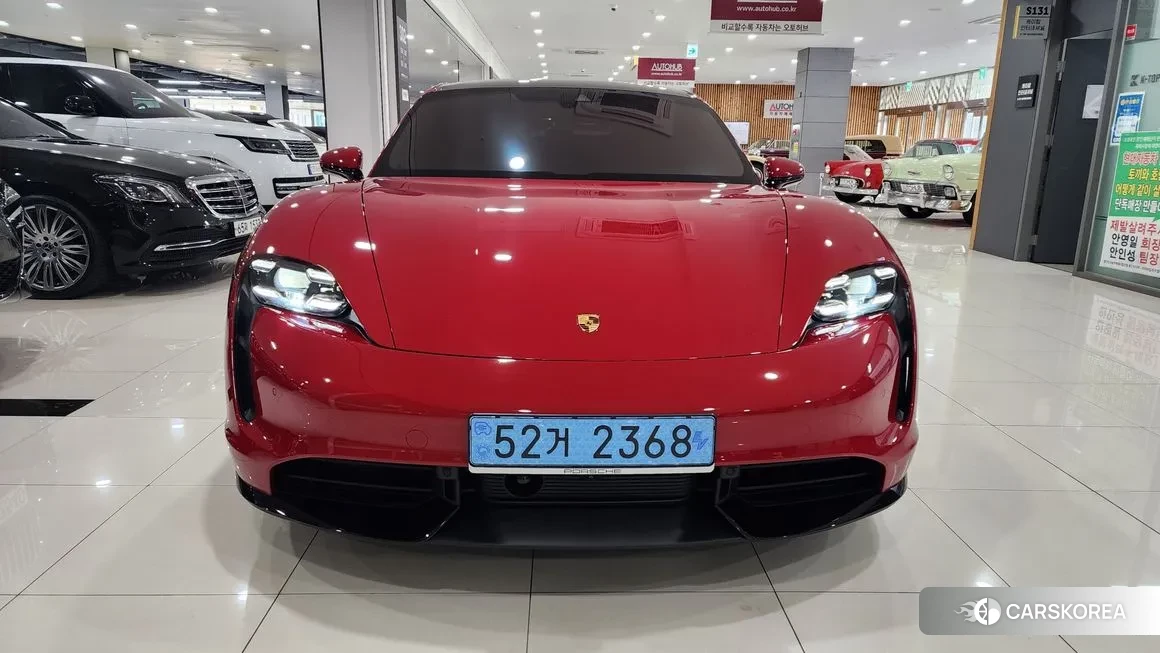 Porsche Taycan id 1661816 из Кореи 10