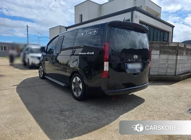 Hyundai Staria 2025 Черный из Кореи, фото 3
