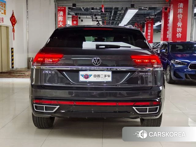 Volkswagen Tourang 2022 Темно-серый из Китая, фото 3