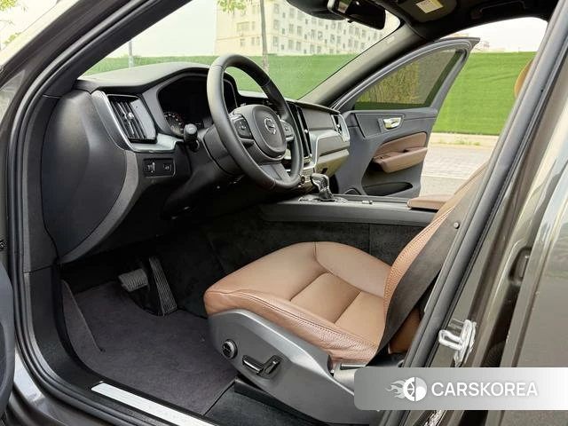Volvo XC60 id 4212935 из Китая 9