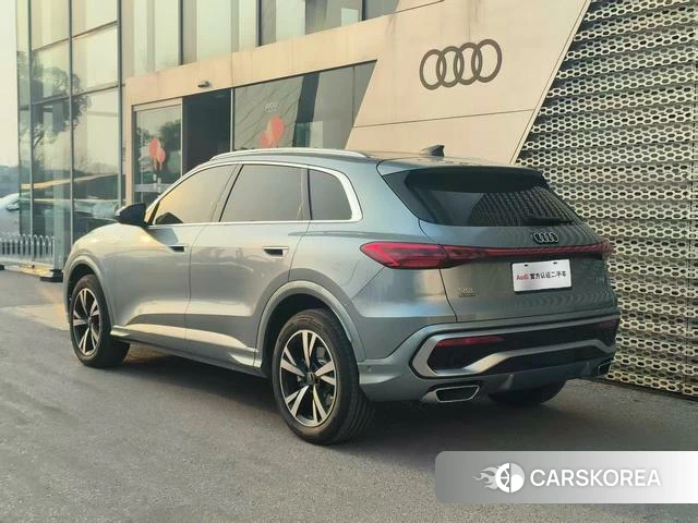 Audi Q5L 2026 Серебристо-серый из Китая, фото 3