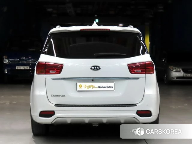 Kia The New Carnival id 4384991 из Кореи 13