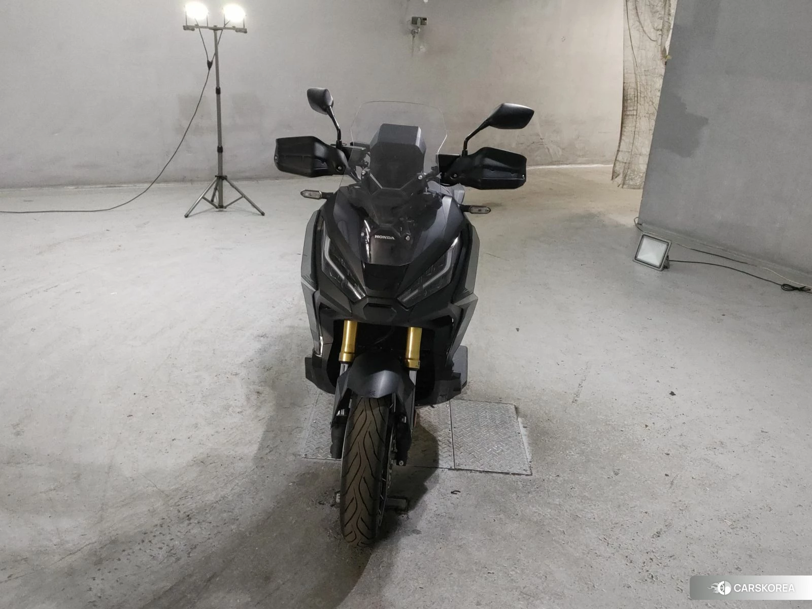 Проданный Honda X-ADV 750 2024 из Японии, фото 4
