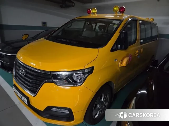 Hyundai The New Grand Starex 2021 Желтый из Кореи, фото 3