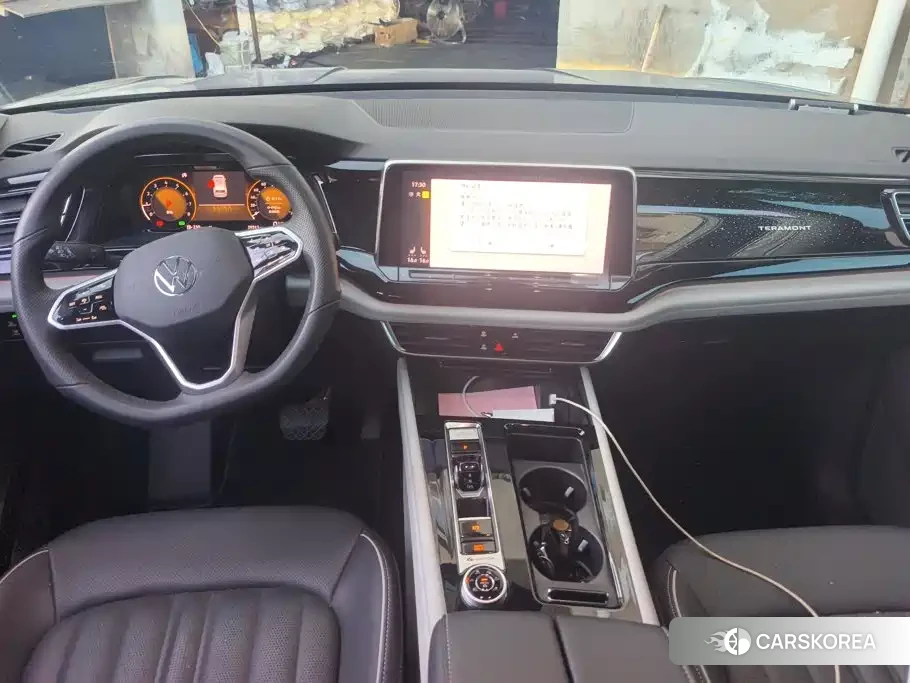 Volkswagen Touareg id 4655048 из Китая 9