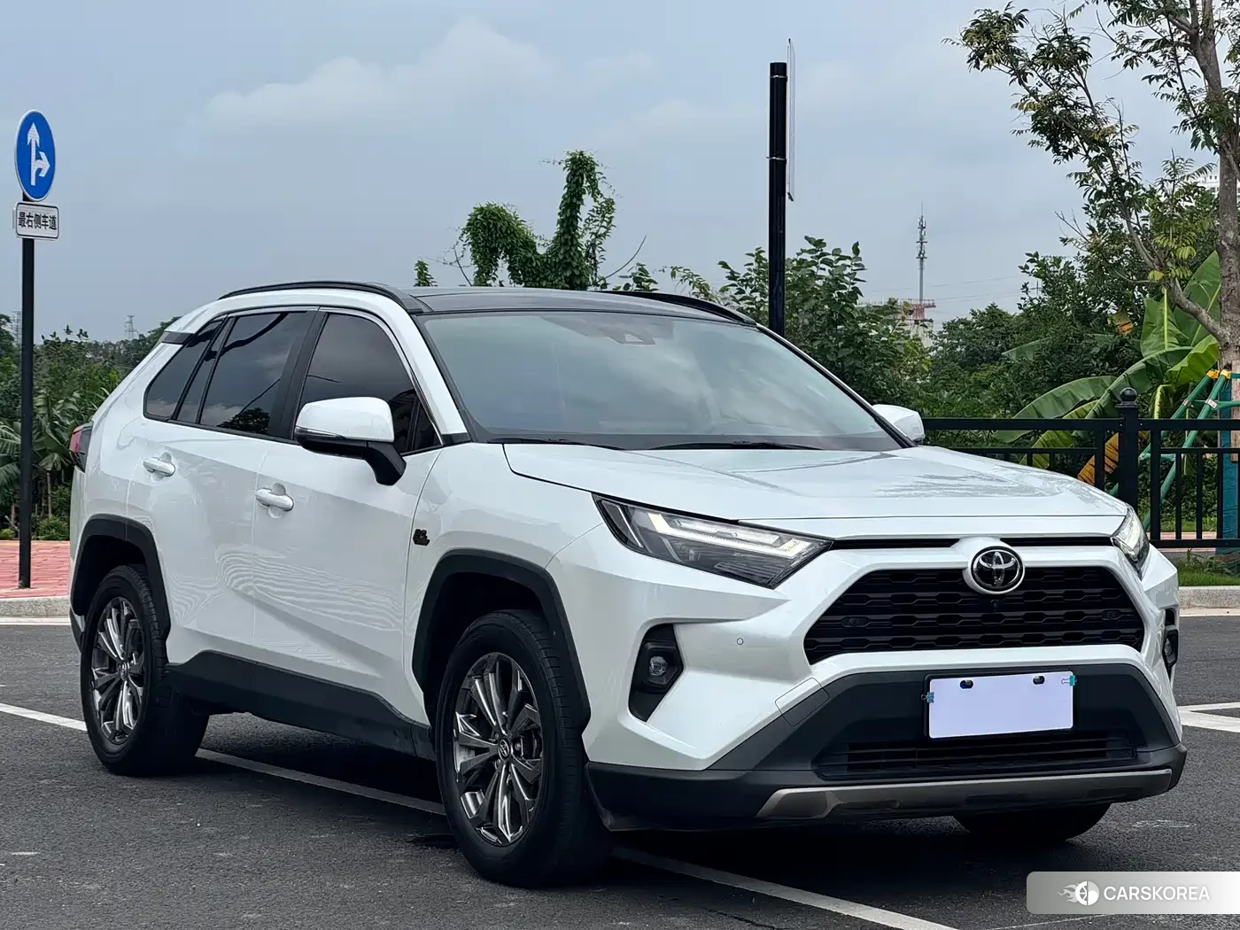 Toyota RAV4 id 4644609 из Китая 8