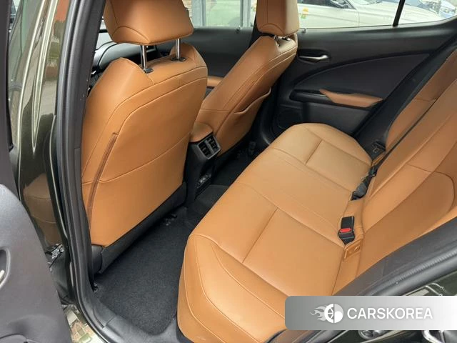 Lexus UX EV id 4274694 из Китая 17
