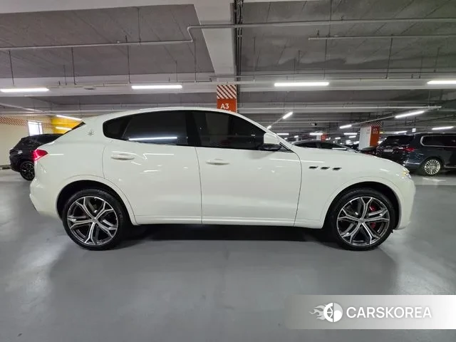 Maserati Levante id 3283754 из Кореи 13