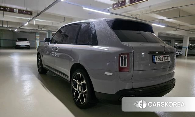Rolls-Royce Cullinan 2023 Серебристо-серый из Кореи, фото 3