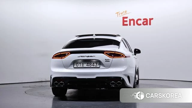 Kia Stinger id 3845752 из Кореи 13