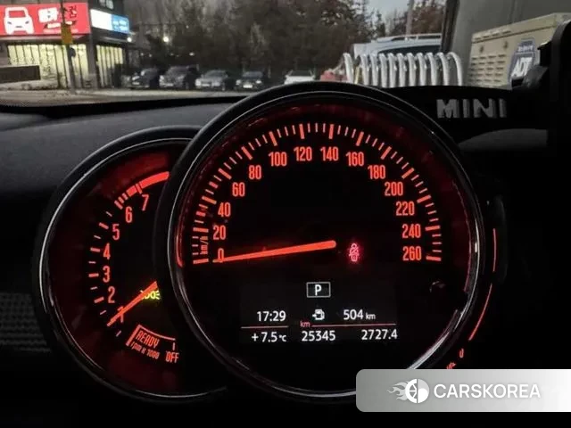 Mini Cooper 2019 Жемчужный цвет из Кореи, фото 4