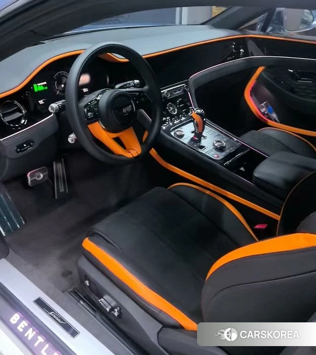 Bentley Continental PHEV 2025 Серебристо-серый из Китая, фото 4