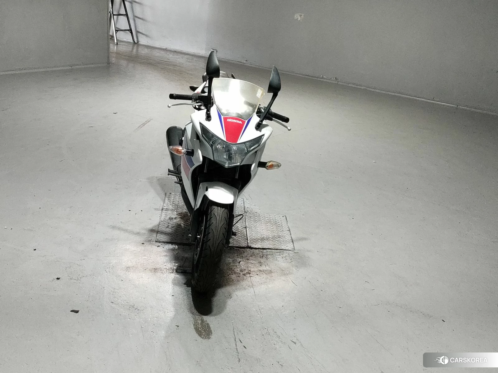 Honda CBR250R 2013 из Японии, фото 2