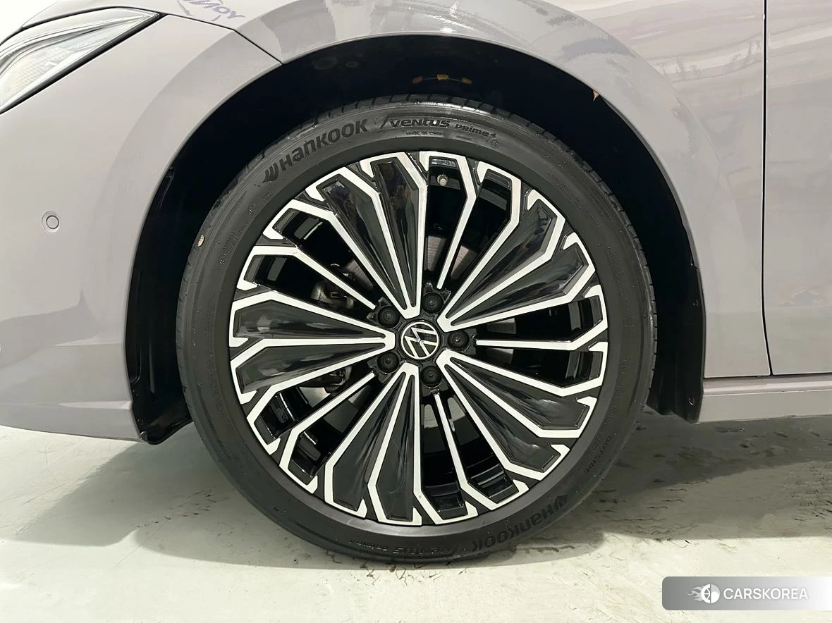 Volkswagen Passat id 4479264 из Китая 13