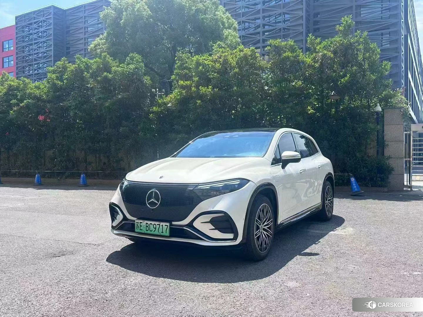 Mercedes-Benz EQS SUV 2023 Белый из Китая, фото 3