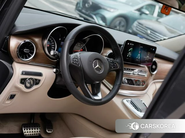 Mercedes-Benz V-class id 4275303 из Китая 15