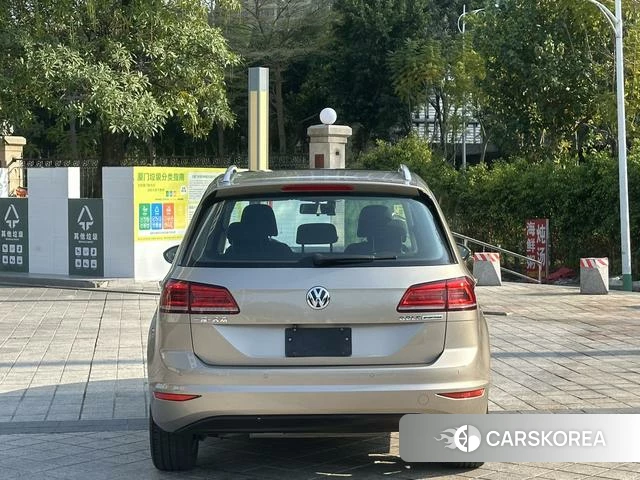 Volkswagen Golf*Jiayu 2019 Шампань из Китая, фото 6