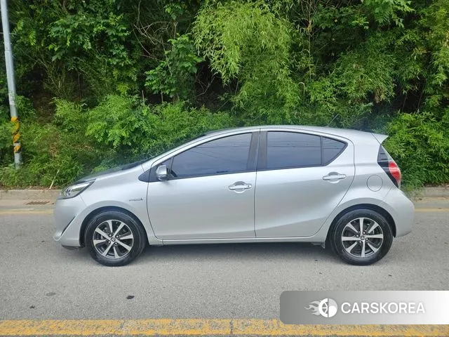 Toyota Prius C 2018 Серебряный из Кореи, фото 4