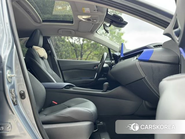 Toyota C-HR id 4263754 из Китая 16