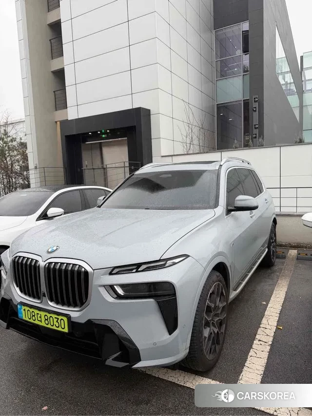 BMW X7 (G07) 2024 Цвет галактики из Кореи, фото 3