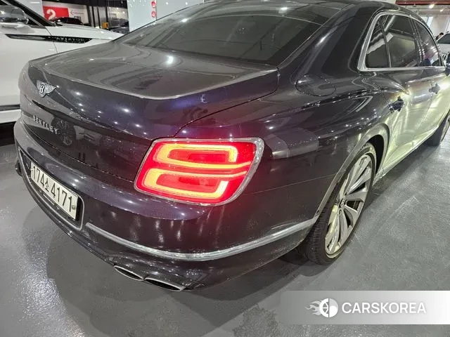 Bentley Flying Spur 3rd Generation 2022 Синий из Кореи, фото 3