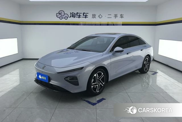 Roewe D7 EV id 4212511 из Китая 10