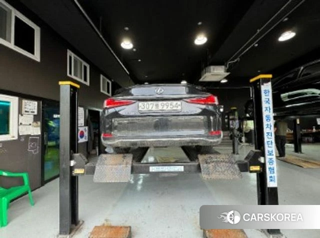 Lexus ES300h 7th generation 2019 Черный из Кореи, фото 3