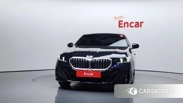 BMW 5 Series (G60) id 3426145 из Кореи 13