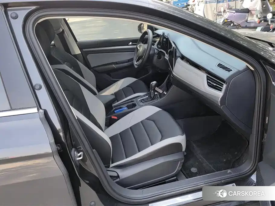 Volkswagen Bora id 4559786 из Китая 9