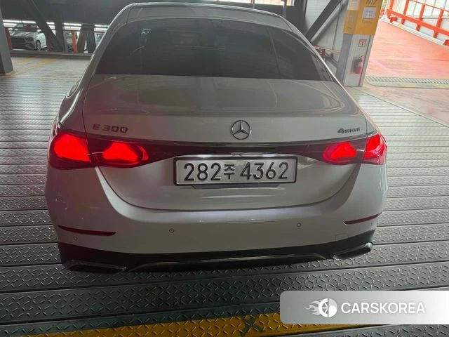 Mercedes-Benz E-Class W214 2025 Белый из Кореи, фото 3