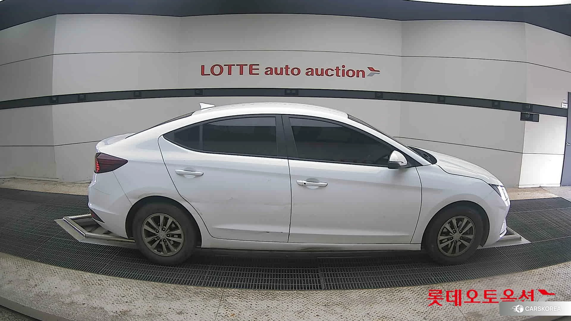 Hyundai Avante id 4289354 из Кореи 23