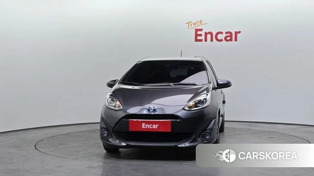 Toyota Prius C id 3820939 из Кореи 13