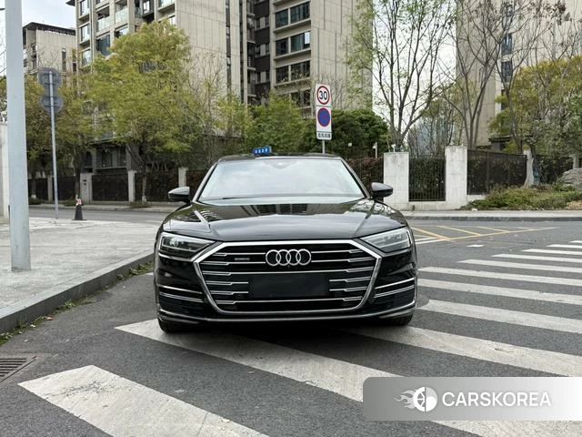 Audi A8 2021 Черный из Китая, фото 3