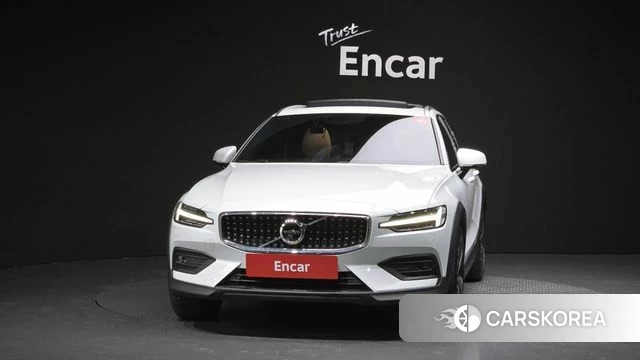 Volvo V60 Cross-Country 2nd Generation id 3885047 из Кореи 13
