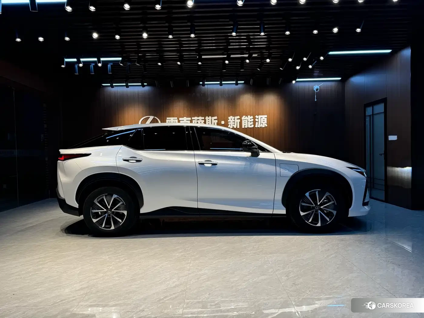 Lexus RZ id 4664434 из Китая 7