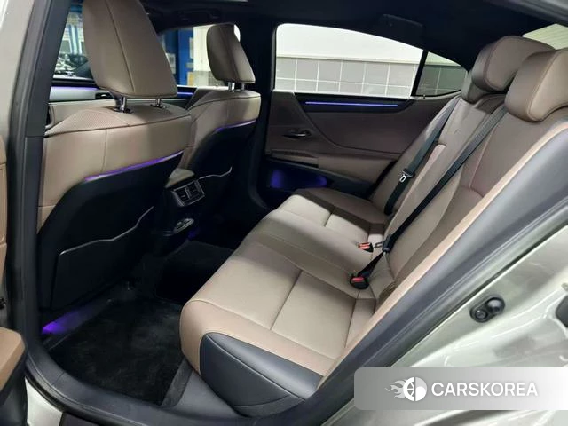 Lexus ES id 4300344 из Китая 15