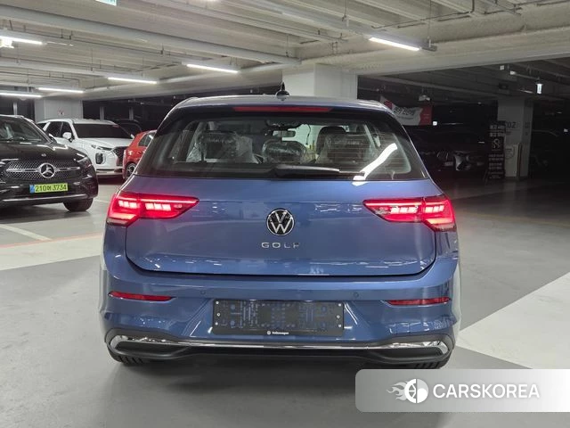 Volkswagen Golf 8th Generation 2026 Синий из Кореи, фото 3