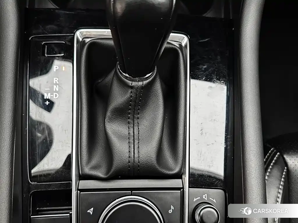 Mazda 3 id 4644725 из Китая 17