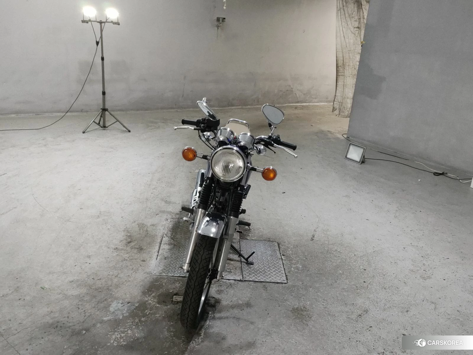 Yamaha SR 400 2021 из Японии, фото 4