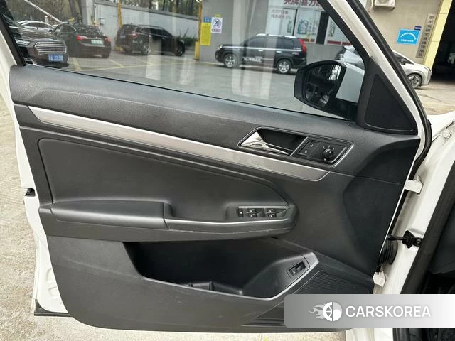 Volkswagen Lavida id 4214101 из Китая 13