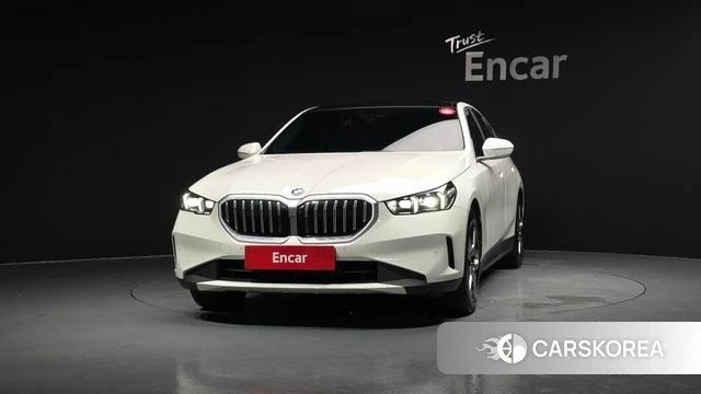 BMW 5 Series (G60) id 4602808 из Кореи 13
