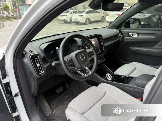Volvo C40 EV id 3908642 из Китая 8