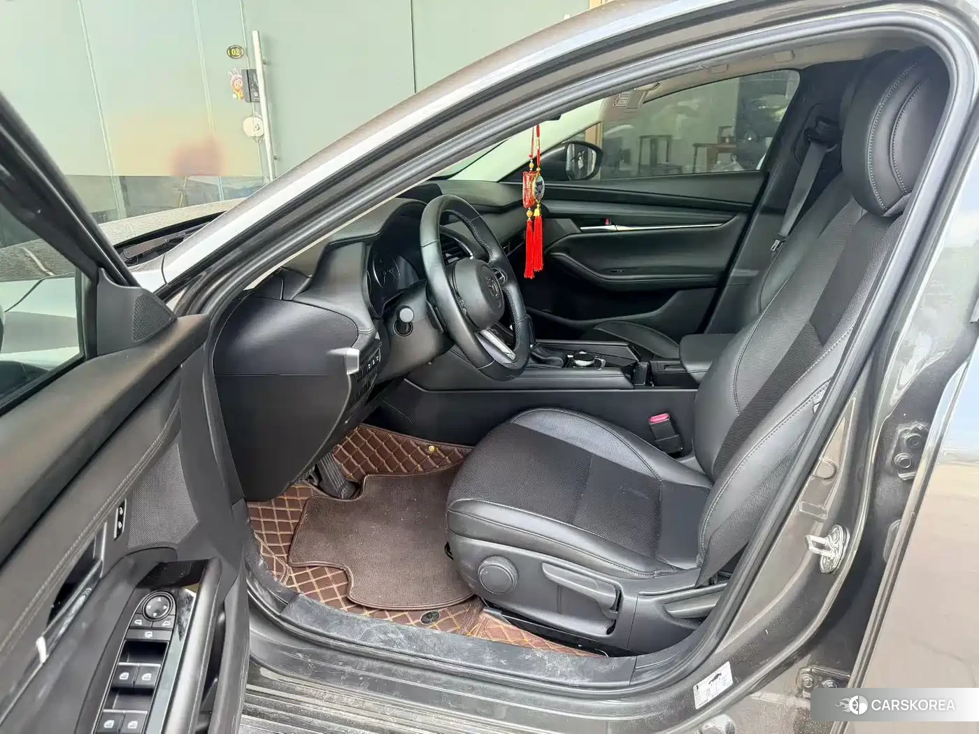 Mazda 3 2021 Черный из Китая, фото 3