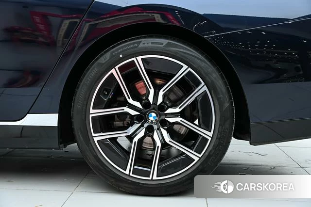 BMW 7 series id 4278512 из Китая 13
